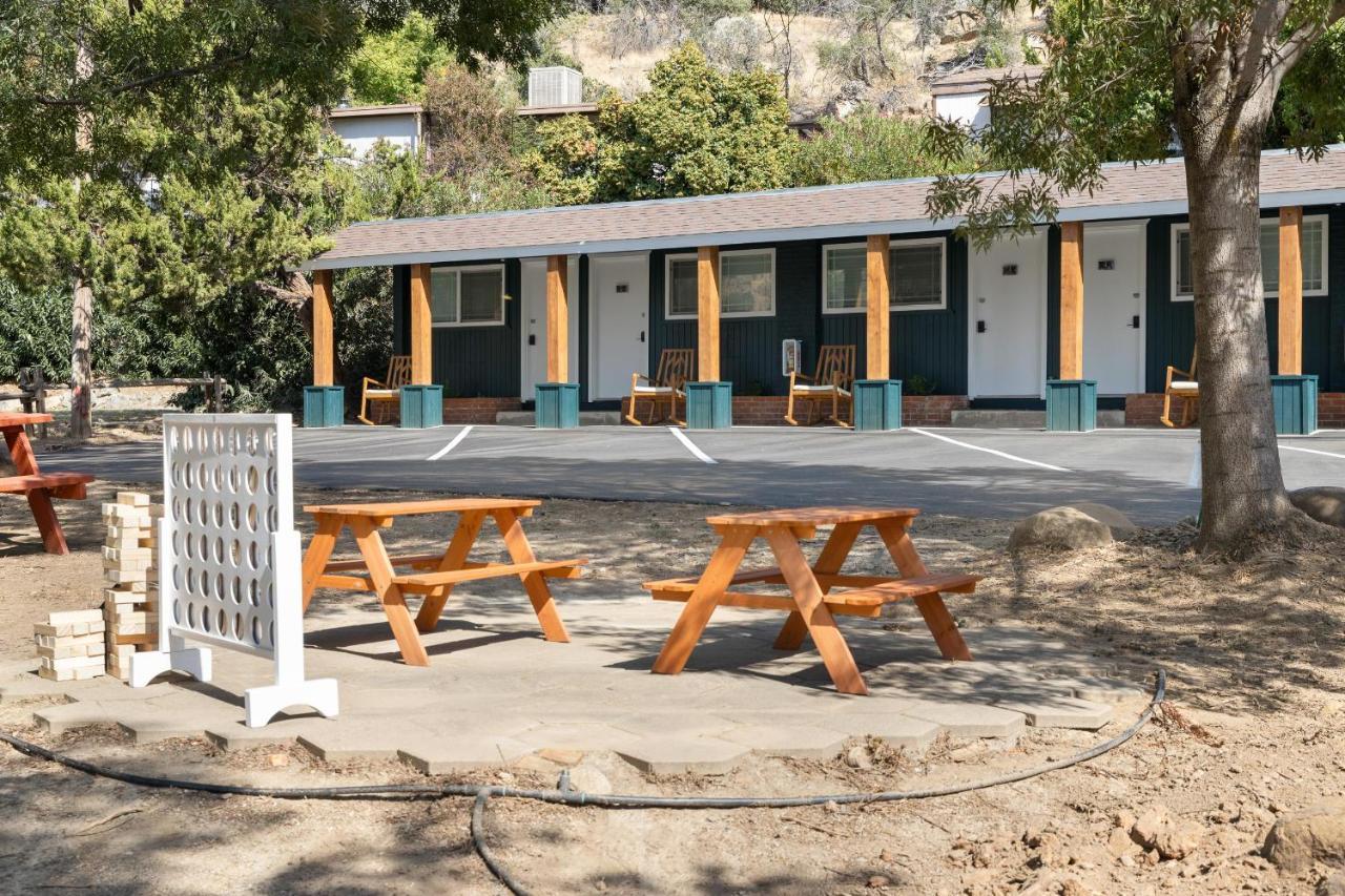 The Belle Sequoia Motel Rm9 Три-Риверс Экстерьер фото