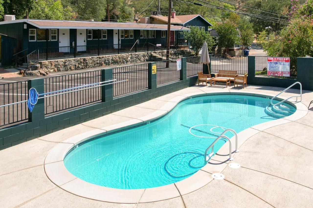 The Belle Sequoia Motel Rm9 Три-Риверс Экстерьер фото